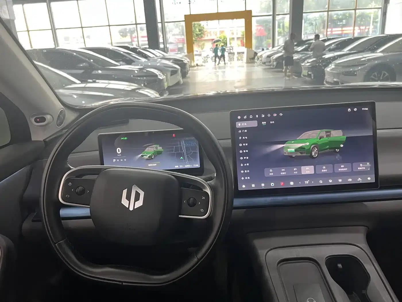 Leapmotor C16 2024 Range Extended 200 Premium Edition — миниатюра 9