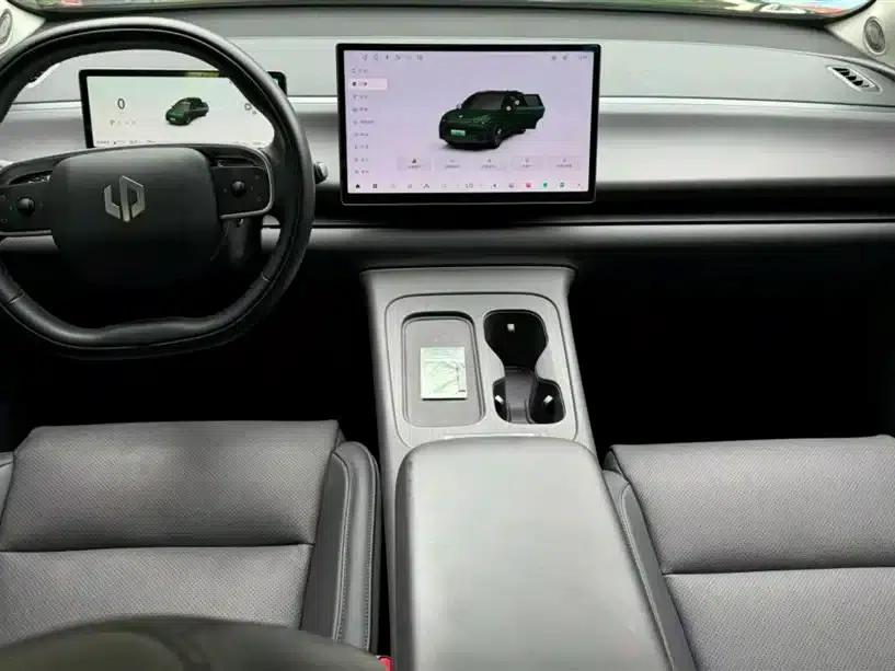 Leapmotor C16 2024 Range Extended 200 Premium Edition — миниатюра 3