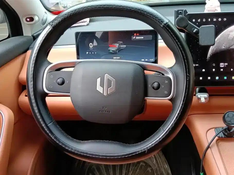 Leapmotor C16 2024 Pure Electric 520 Premium Edition — миниатюра 15