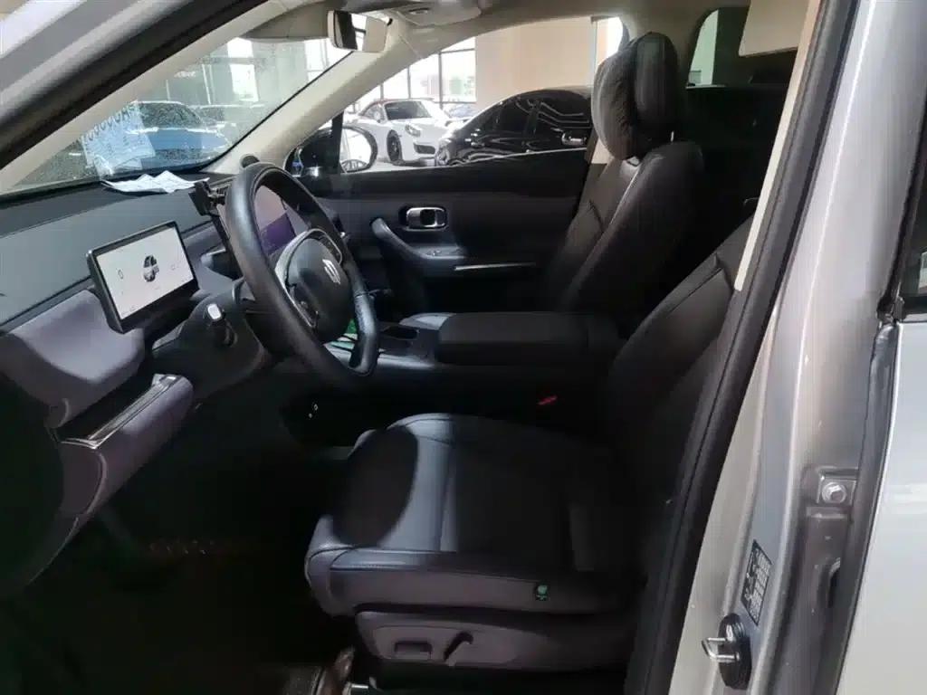 Leapmotor C16 2024 Pure Electric 520 Premium Edition — миниатюра 15