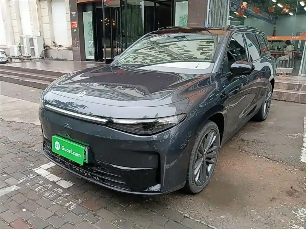 Leapmotor C16 2024 Range Extended 200 Premium Edition — миниатюра 2