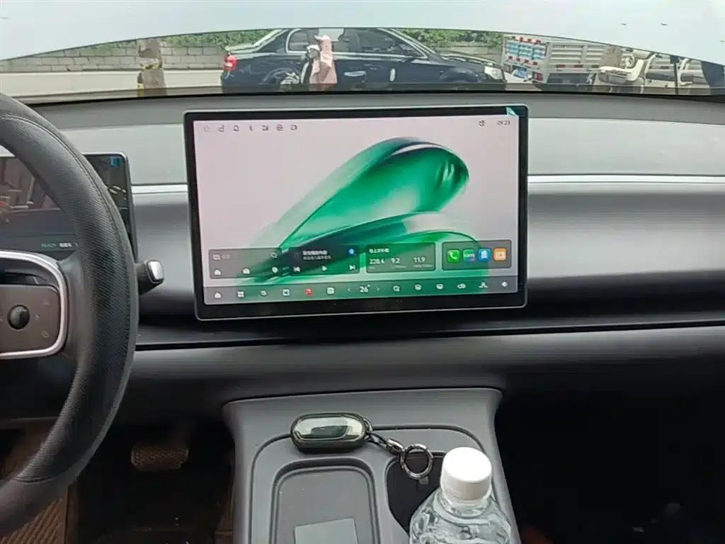 Leapmotor C16 2024 Range Extended 200 Premium Edition — миниатюра 13