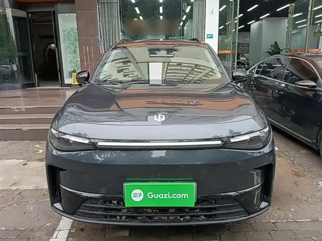 Leapmotor C16 2024 Range Extended 200 Premium Edition — миниатюра 3