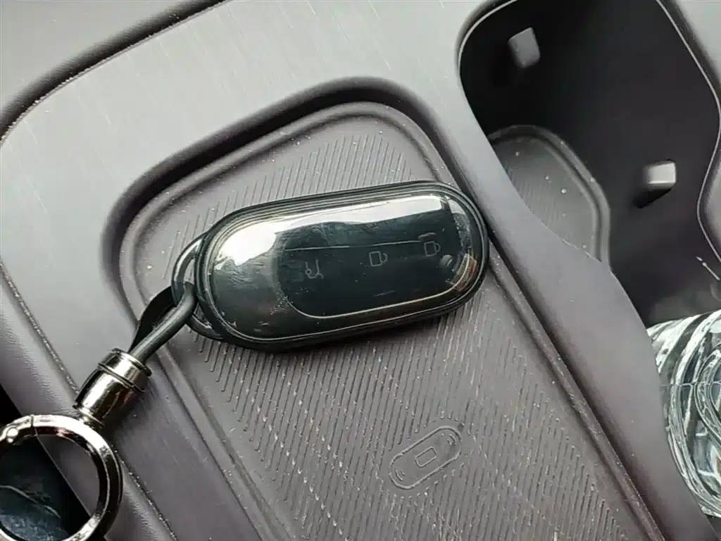 Leapmotor C16 2024 Range Extended 200 Premium Edition — миниатюра 9