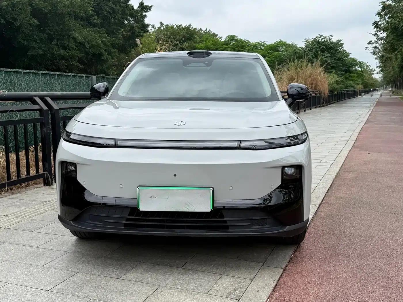 Leapmotor B10 2025 Model with 600 LiDAR — миниатюра 2
