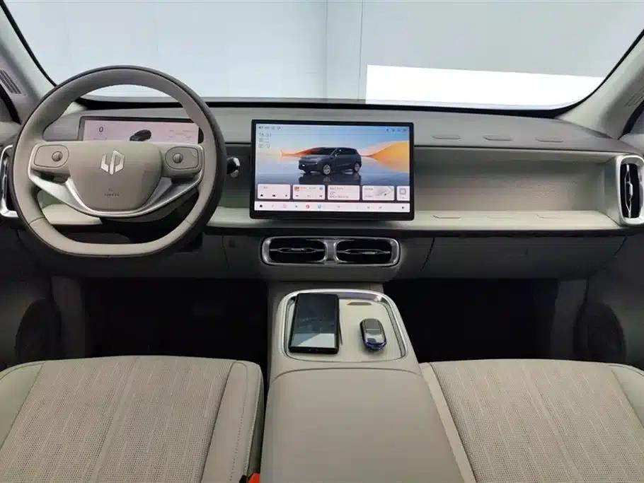 Leapmotor B10 2025 Model 510 Comfort Edition — миниатюра 12