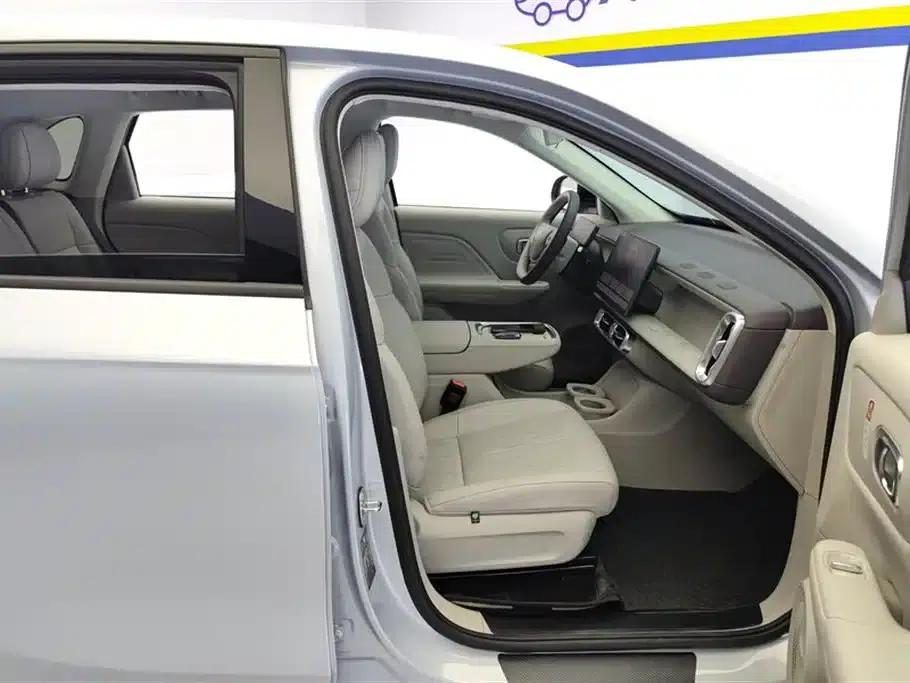 Leapmotor B10 2025 Model 510 Comfort Edition — миниатюра 8