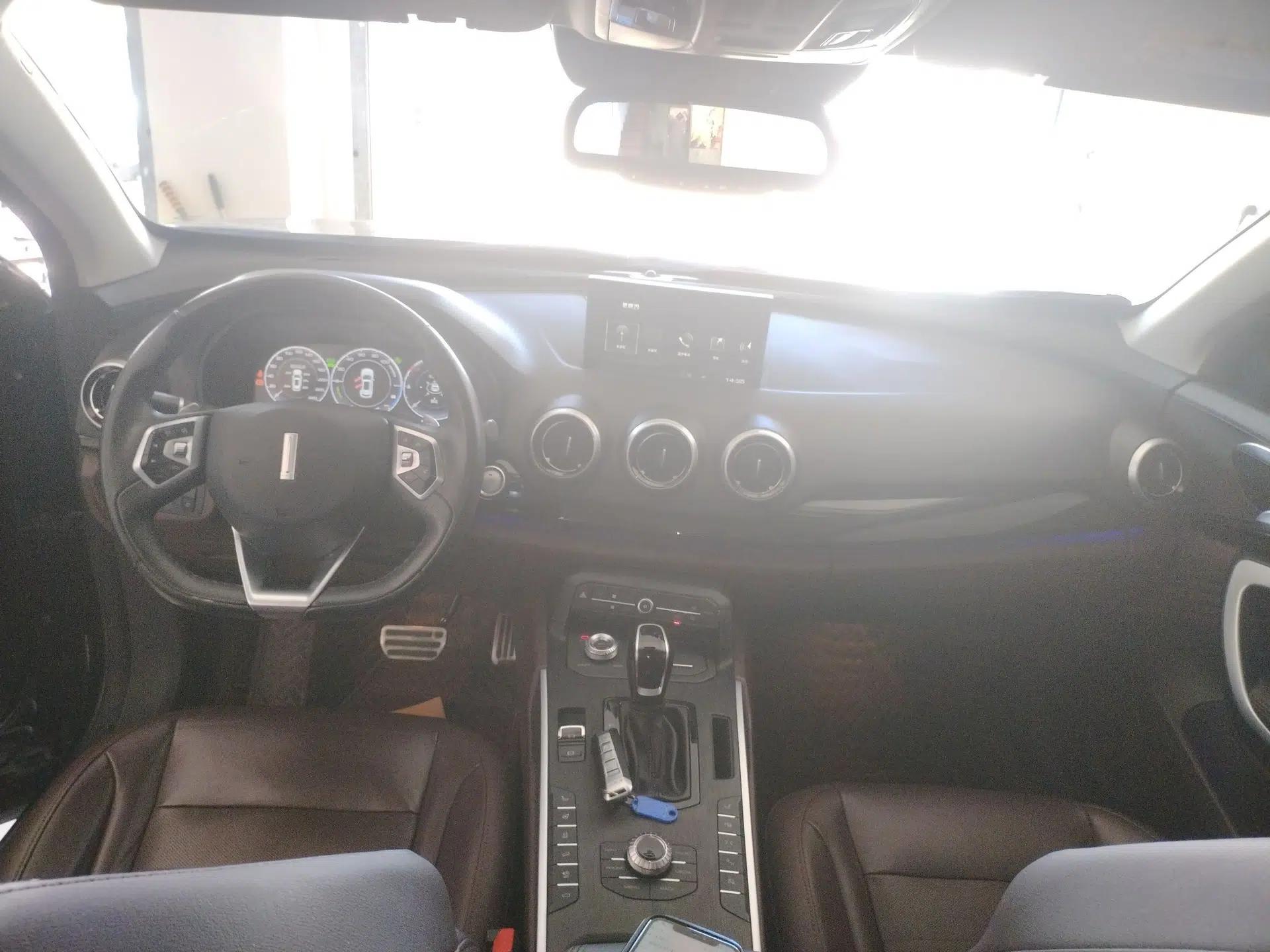 Wey P8 2018 2.0T Flagship Model — миниатюра 13