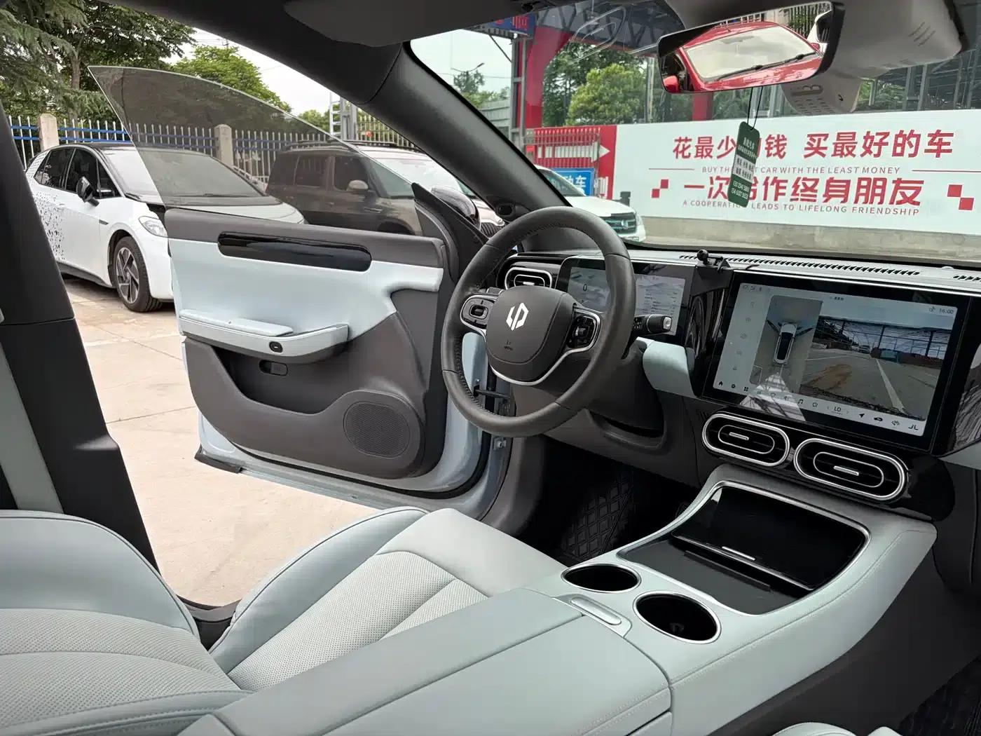 Leapmotor C01 2023 Range Extender 216 Comfort Edition — миниатюра 11