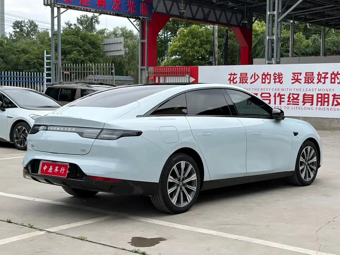 Leapmotor C01 2023 Range Extender 216 Comfort Edition — миниатюра 17