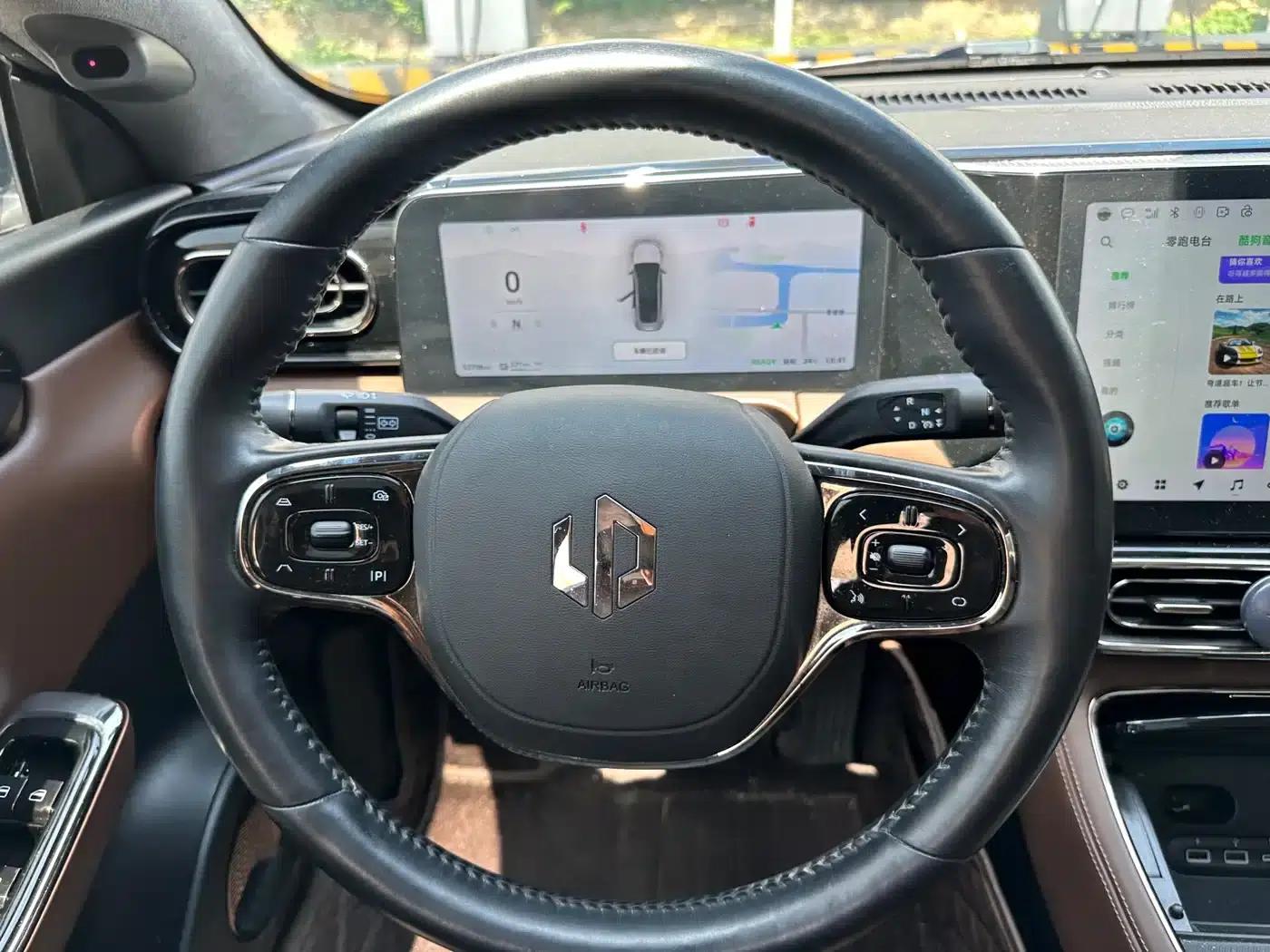 Leapmotor C01 2023 606 Smart Edition — миниатюра 10