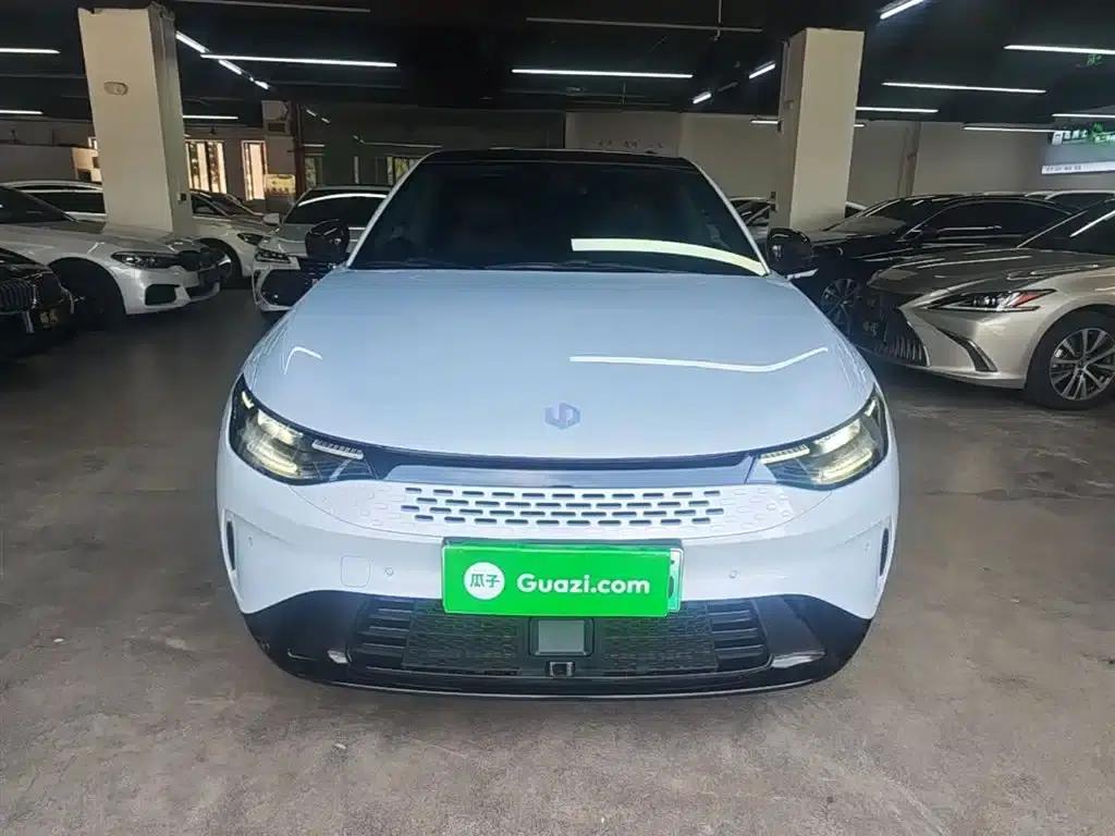 Leapmotor C01 2023 Range Extended 316 Smart Edition — миниатюра 3