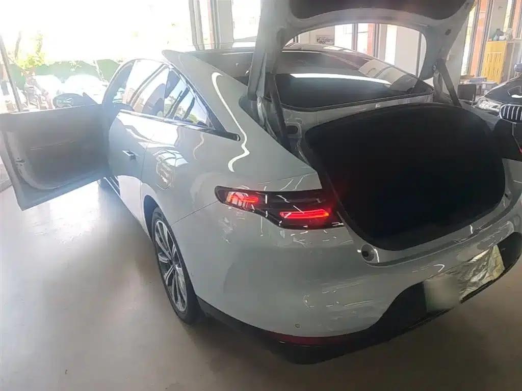 Leapmotor C01 2023 Range Extended 316 Smart Edition — миниатюра 5