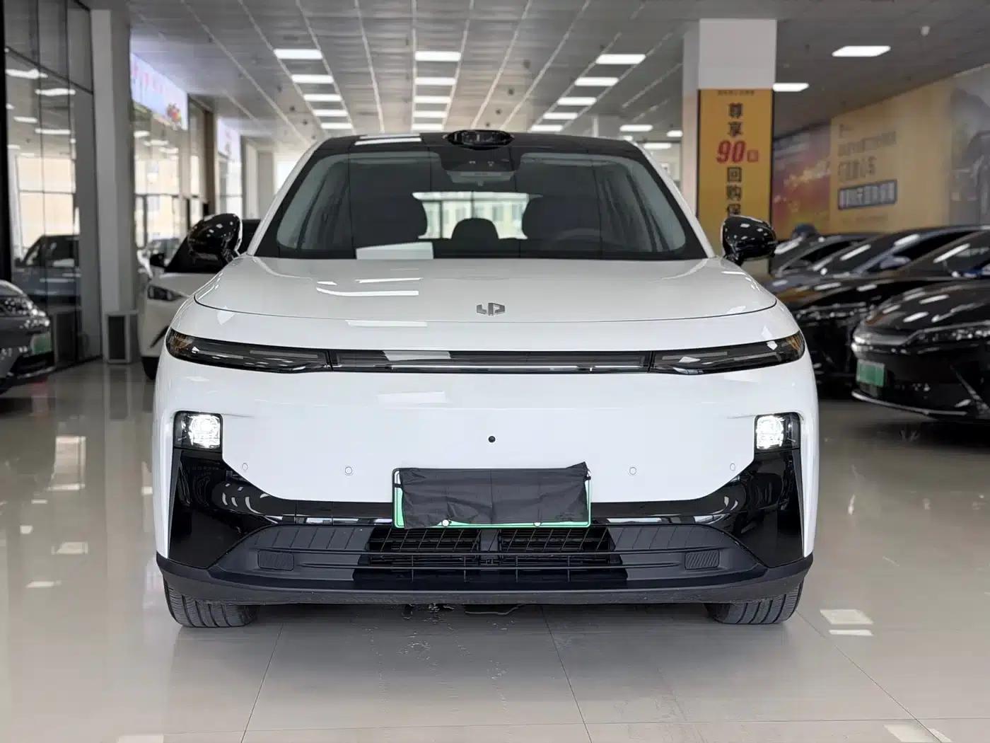 Leapmotor B01 2025 Model 550 LiDAR Edition — миниатюра 2
