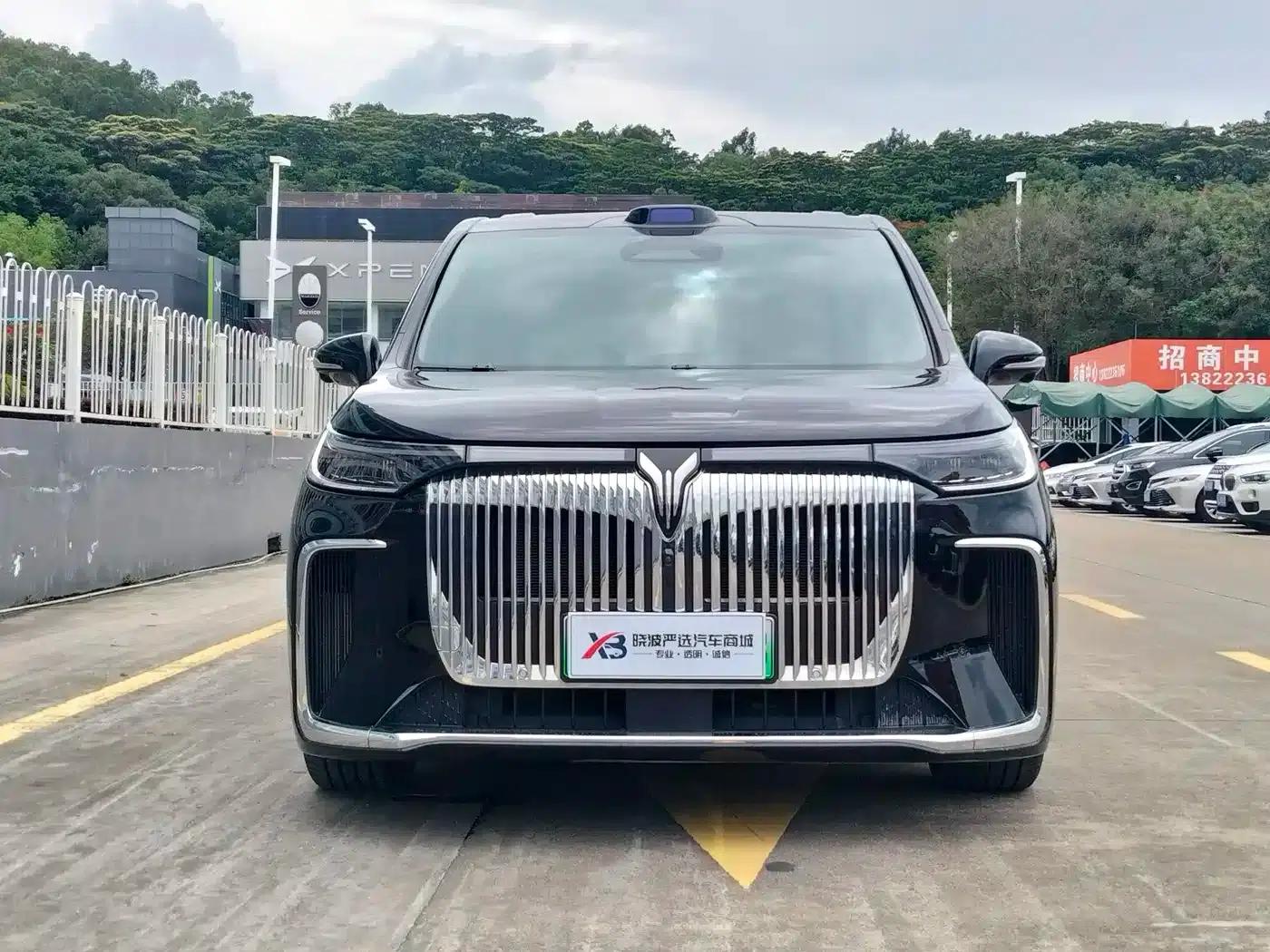 Voyah Dreamer 2025 PHEV AWD Flagship Qiankun Edition — миниатюра 2