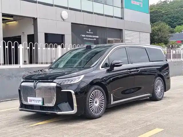 Voyah Dreamer 2025 PHEV AWD Flagship Qiankun Edition
