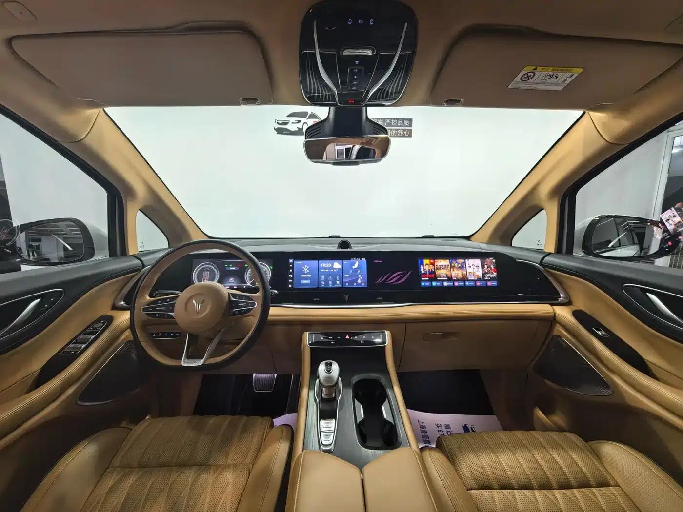 Voyah Dreamer 2022 Low-Carbon Edition Dream+ Smart Package — миниатюра 3