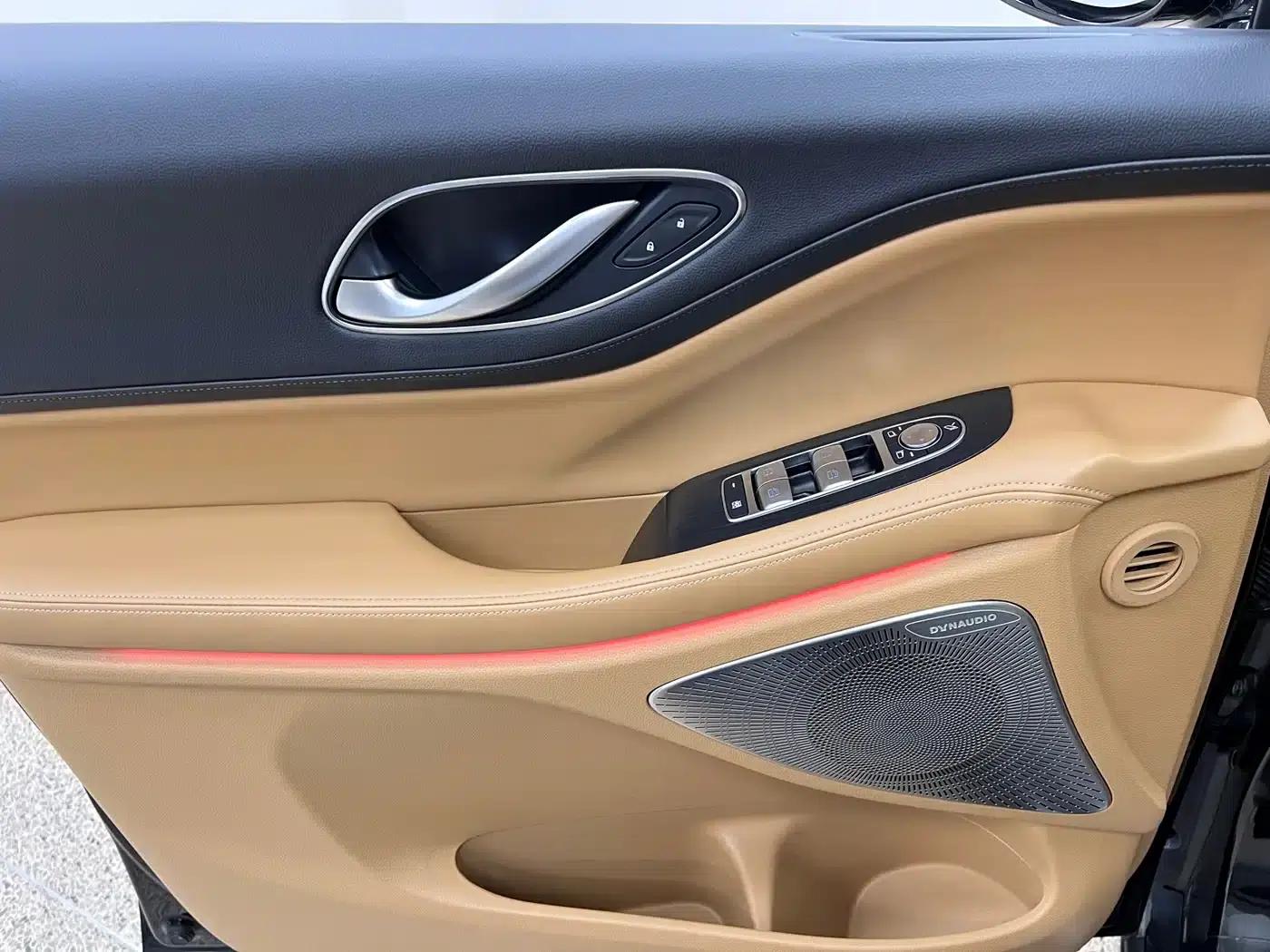 Voyah Dreamer 2022 Zero Carbon Edition with Dream+ Smart Enjoyment Range Package: 605km — миниатюра 12