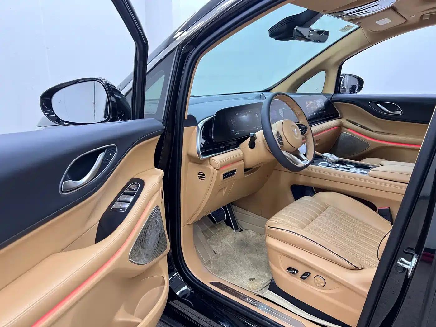 Voyah Dreamer 2022 Zero Carbon Edition with Dream+ Smart Enjoyment Range Package: 605km — миниатюра 13