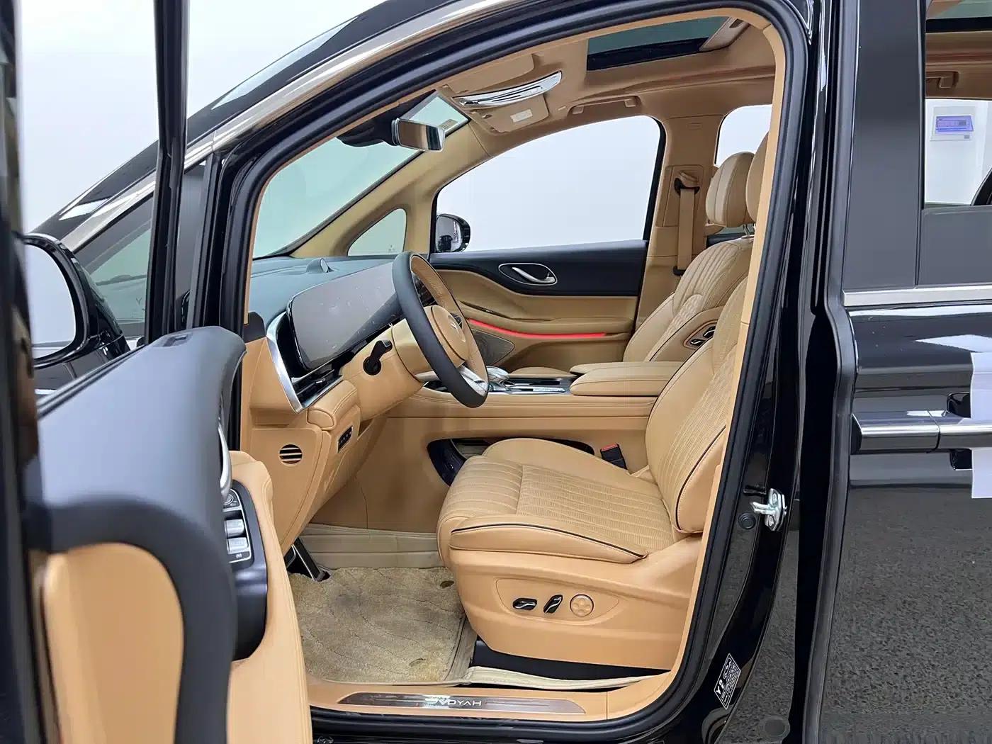 Voyah Dreamer 2022 Zero Carbon Edition with Dream+ Smart Enjoyment Range Package: 605km — миниатюра 15