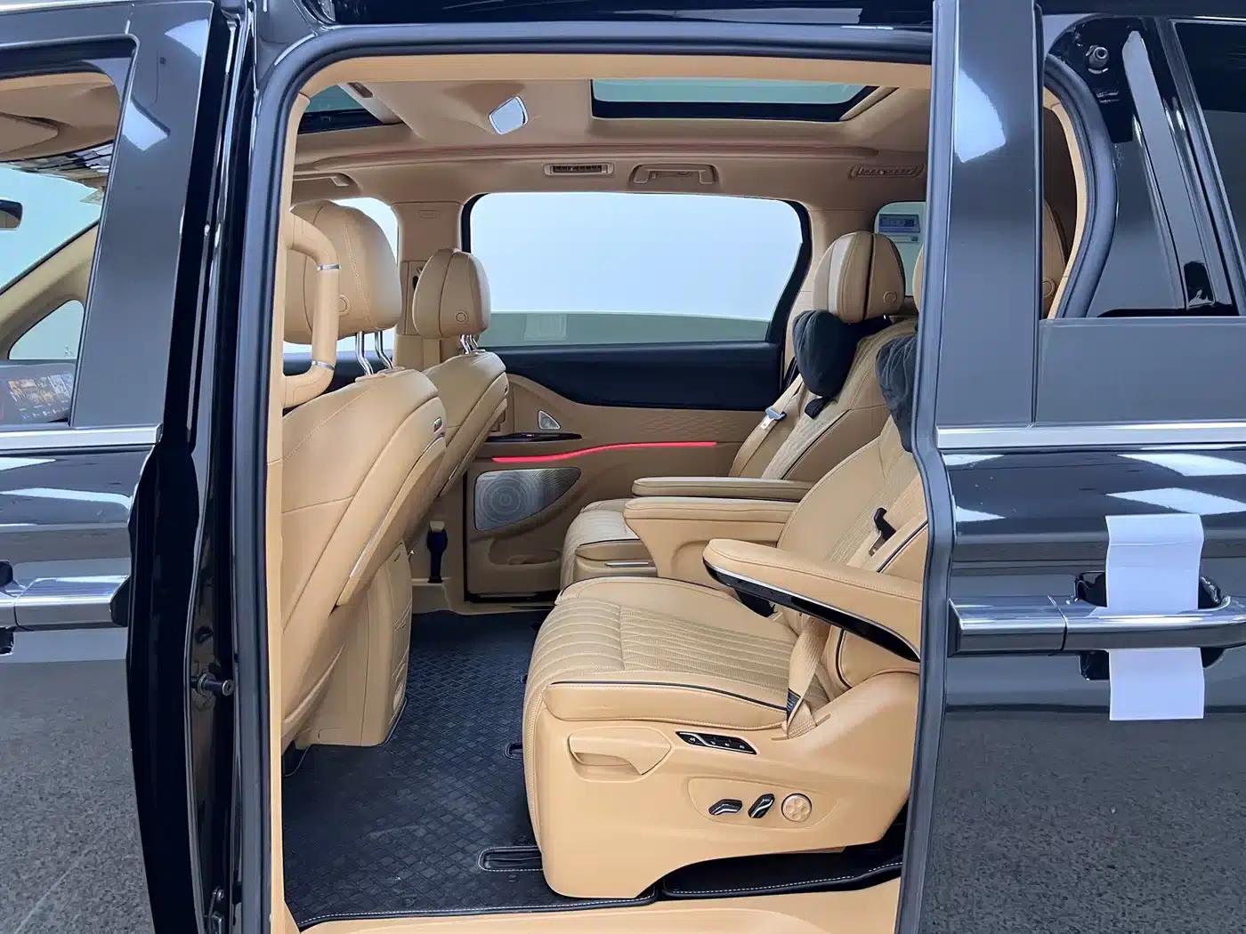 Voyah Dreamer 2022 Zero Carbon Edition with Dream+ Smart Enjoyment Range Package: 605km — миниатюра 16