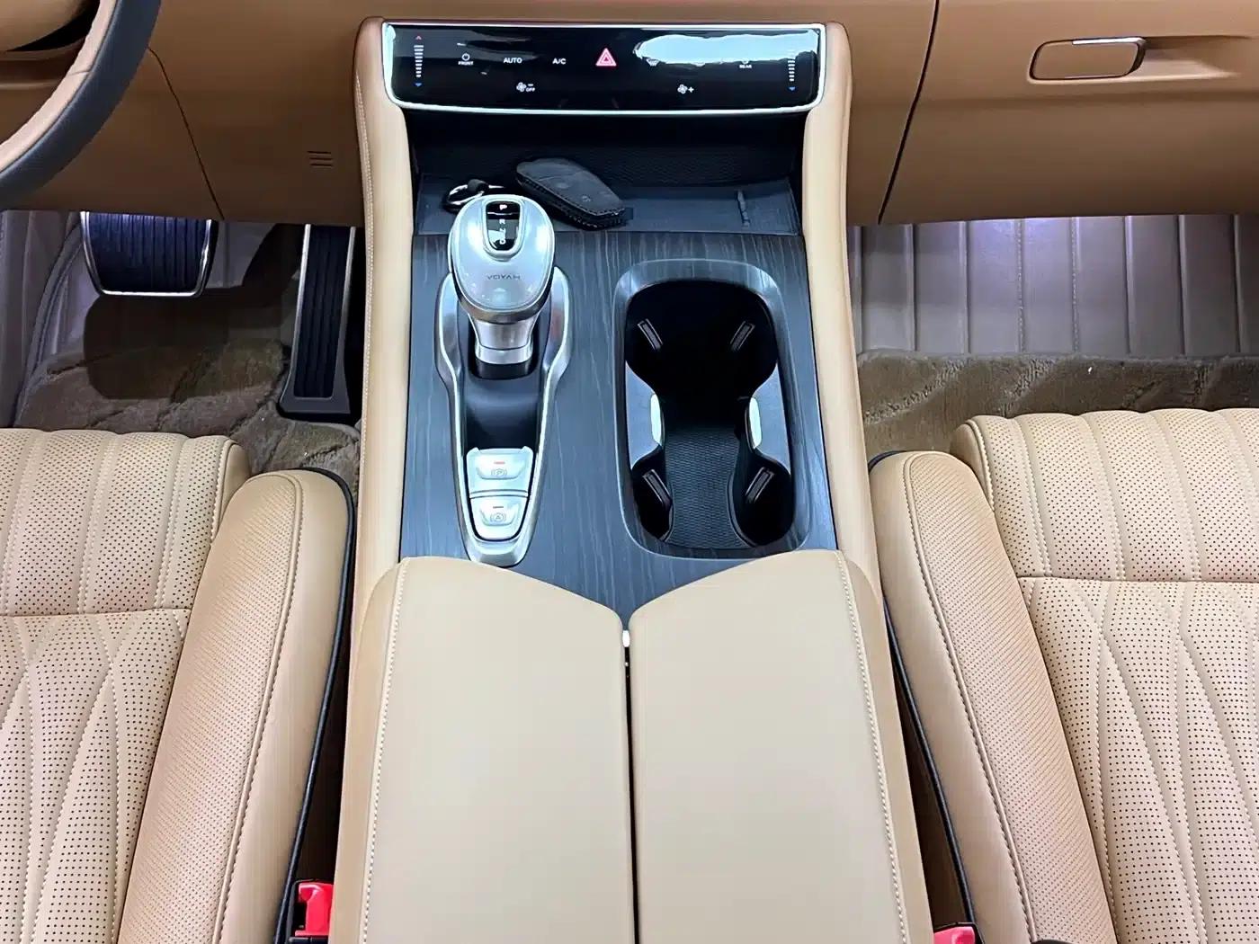 Voyah Dreamer 2022 Zero Carbon Edition with Dream+ Smart Enjoyment Range Package: 605km — миниатюра 25