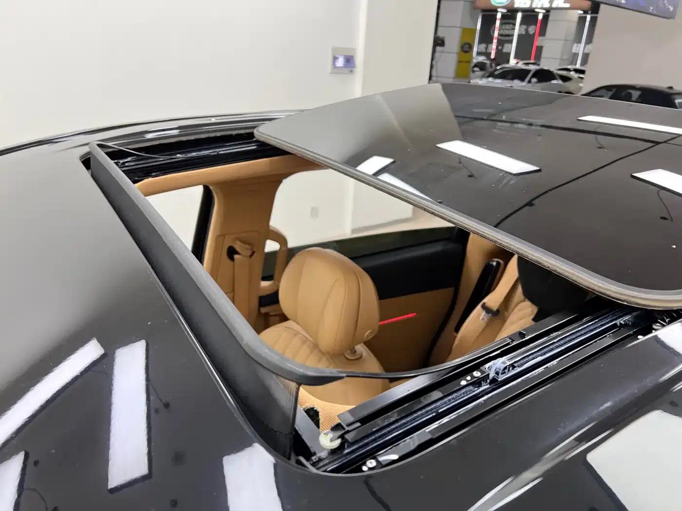 Voyah Dreamer 2022 Zero Carbon Edition with Dream+ Smart Enjoyment Range Package: 605km — миниатюра 27