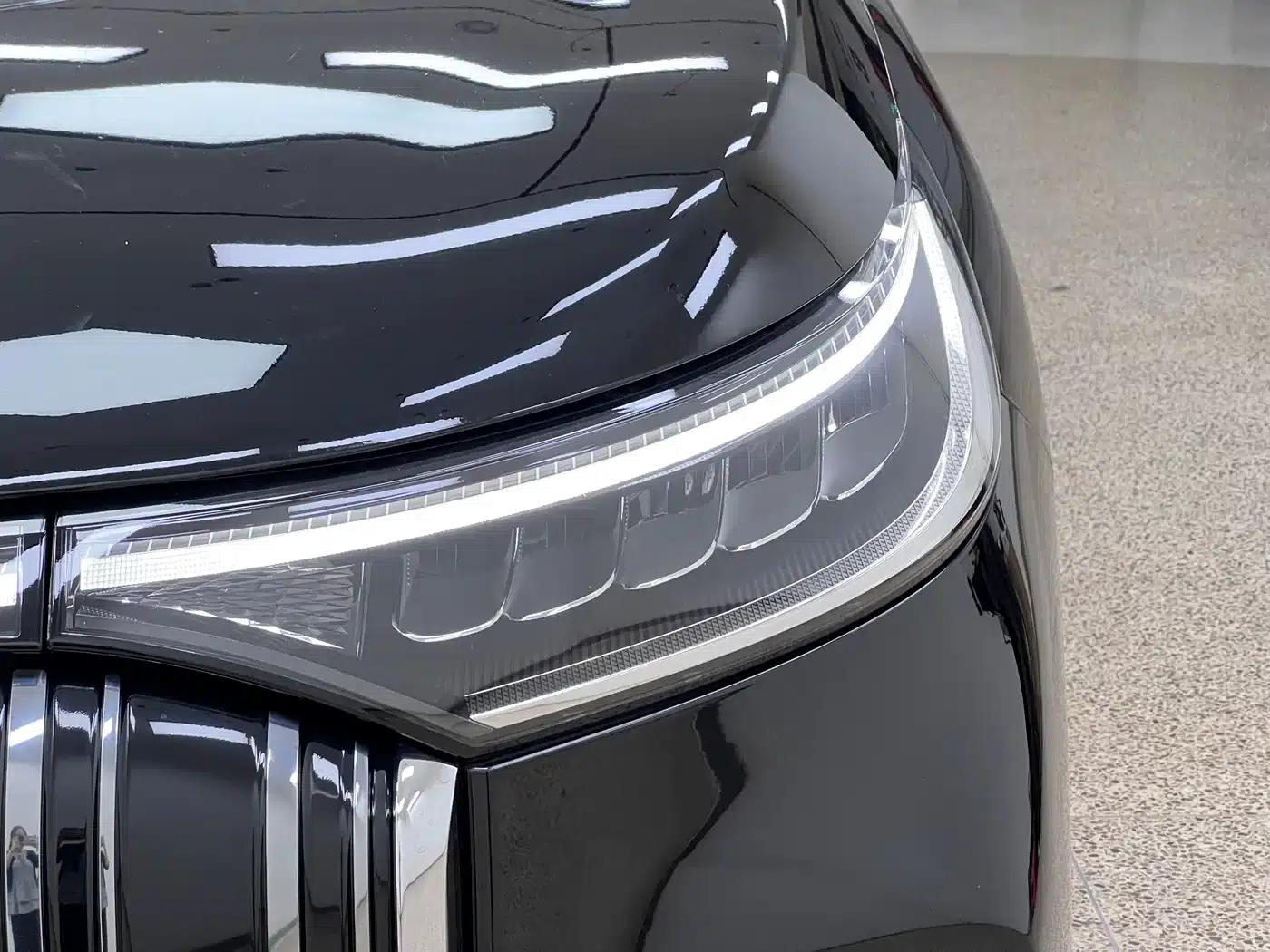 Voyah Dreamer 2022 Zero Carbon Edition with Dream+ Smart Enjoyment Range Package: 605km — миниатюра 8