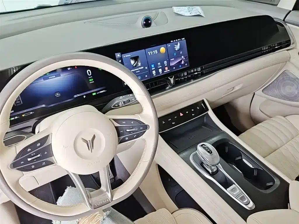Voyah Dreamer 2022 Low-Carbon Edition Dream+ Smart Package — миниатюра 10