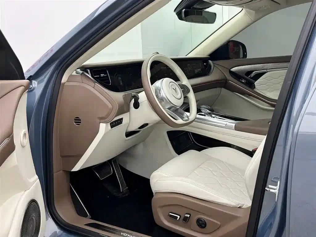 Voyah FREE 2021 All-Wheel Drive Pure Electric First Edition Exclusive Luxury Package — миниатюра 9