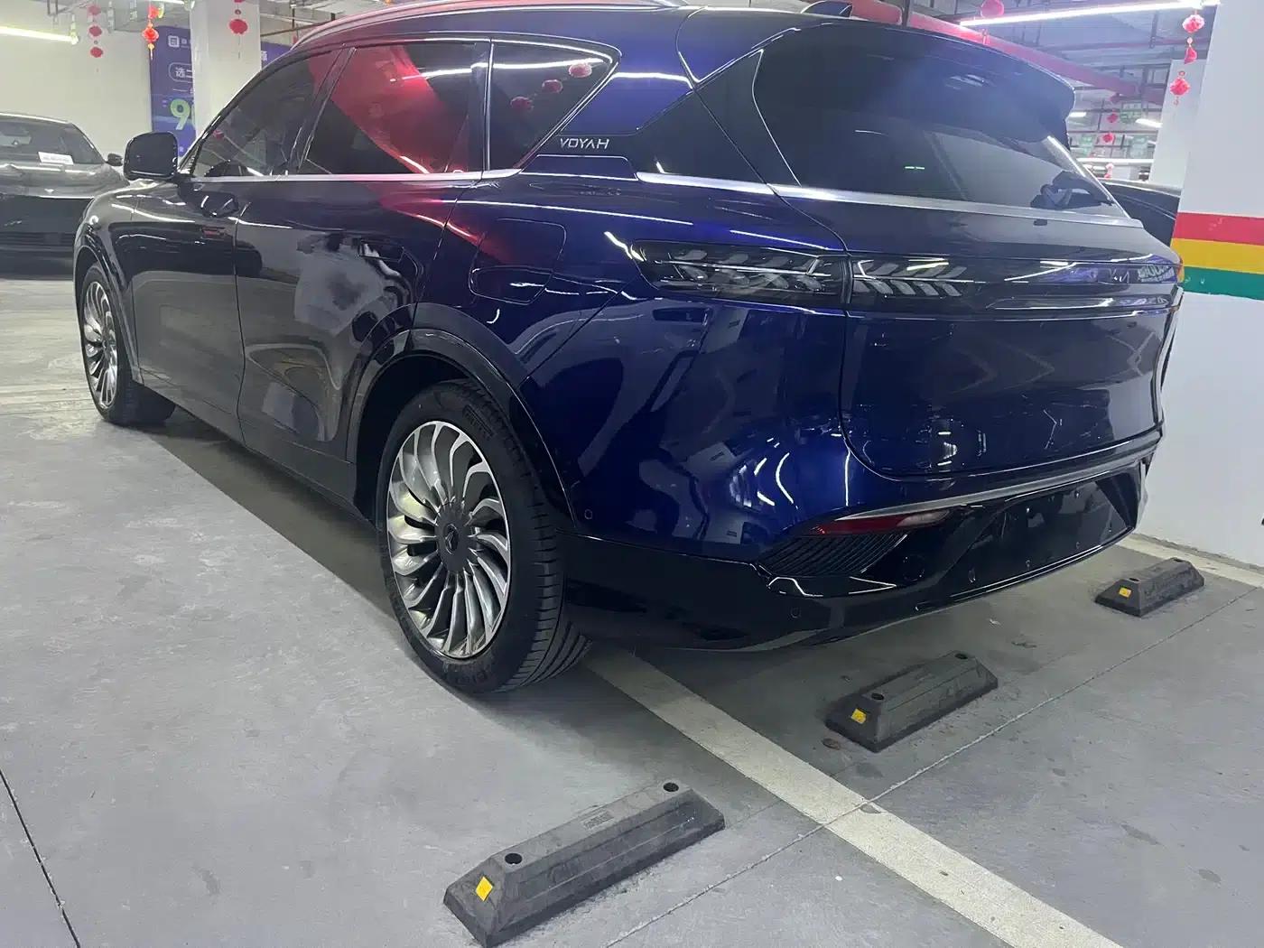 Voyah FREE 2021 AWD Standard Range Extender Exclusive Luxury Package — миниатюра 5