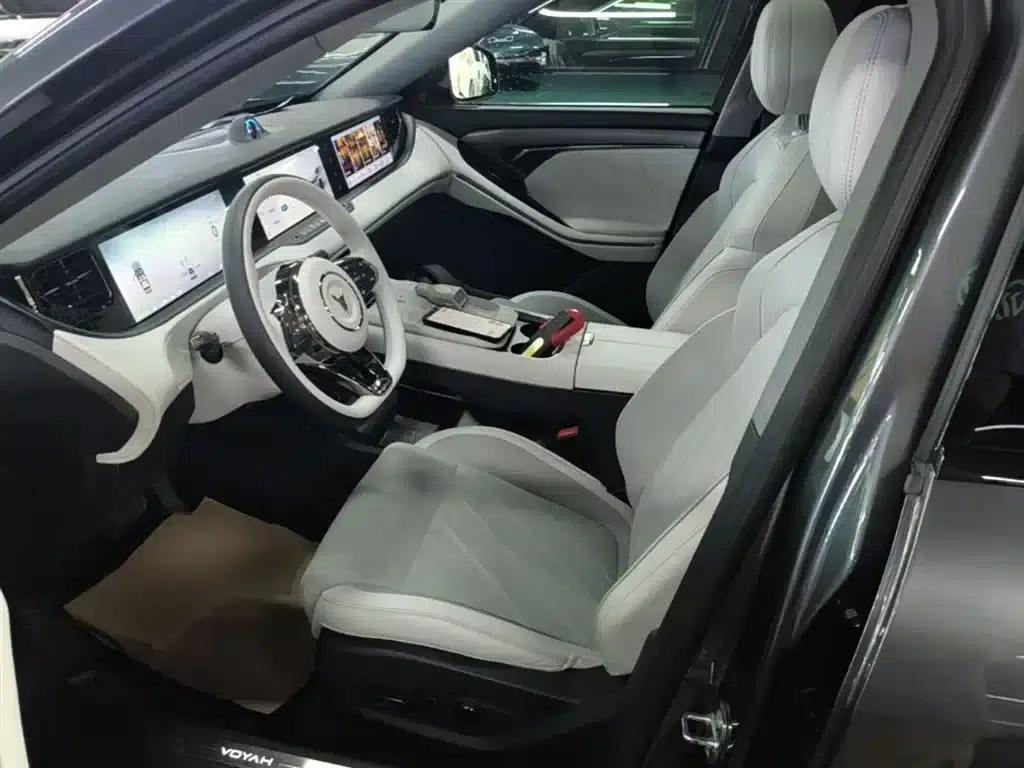Voyah Free 2025 Model 318 318km Rear-Wheel Drive Touring Edition — миниатюра 15