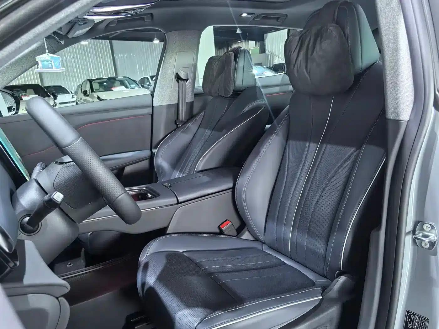 Voyah Smart Edition 2024 Model with Extended Range — миниатюра 4
