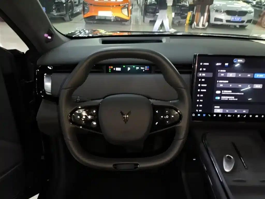 Voyah 2024 Global Edition (4WD) — миниатюра 11