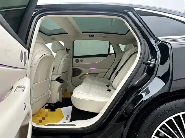 Voyah Chase Light L 2026 All-Wheel Drive Ultra — миниатюра 13