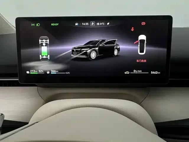 Voyah Chase Light L 2026 All-Wheel Drive Ultra — миниатюра 10