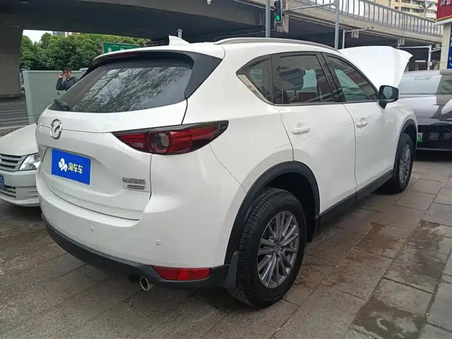 Mazda CX-5 2020 Facelift 2.0L Automatic 2WD Supreme Edition — миниатюра 3