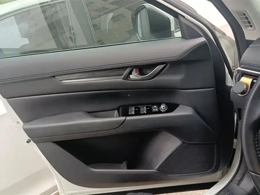 Mazda CX-5 2020 Facelift 2.0L Automatic 2WD Supreme Edition — миниатюра 7