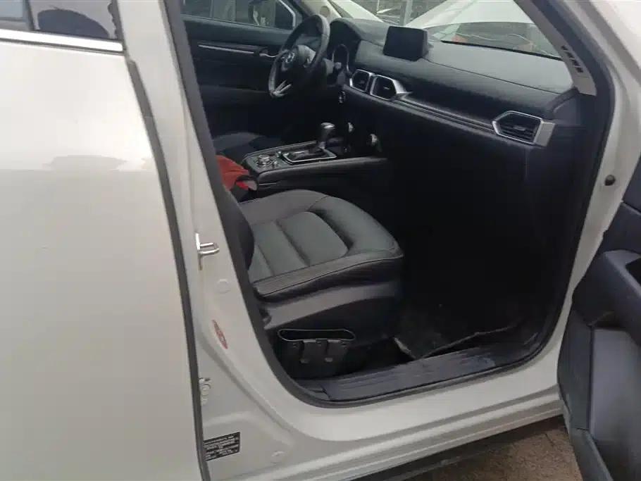 Mazda CX-5 2020 Facelift 2.0L Automatic 2WD Supreme Edition — миниатюра 8