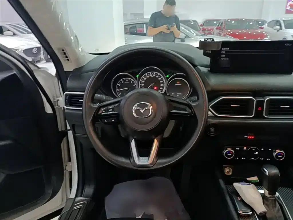 Mazda CX-5 2024 2.0L Automatic 2WD Comfort Model — миниатюра 11