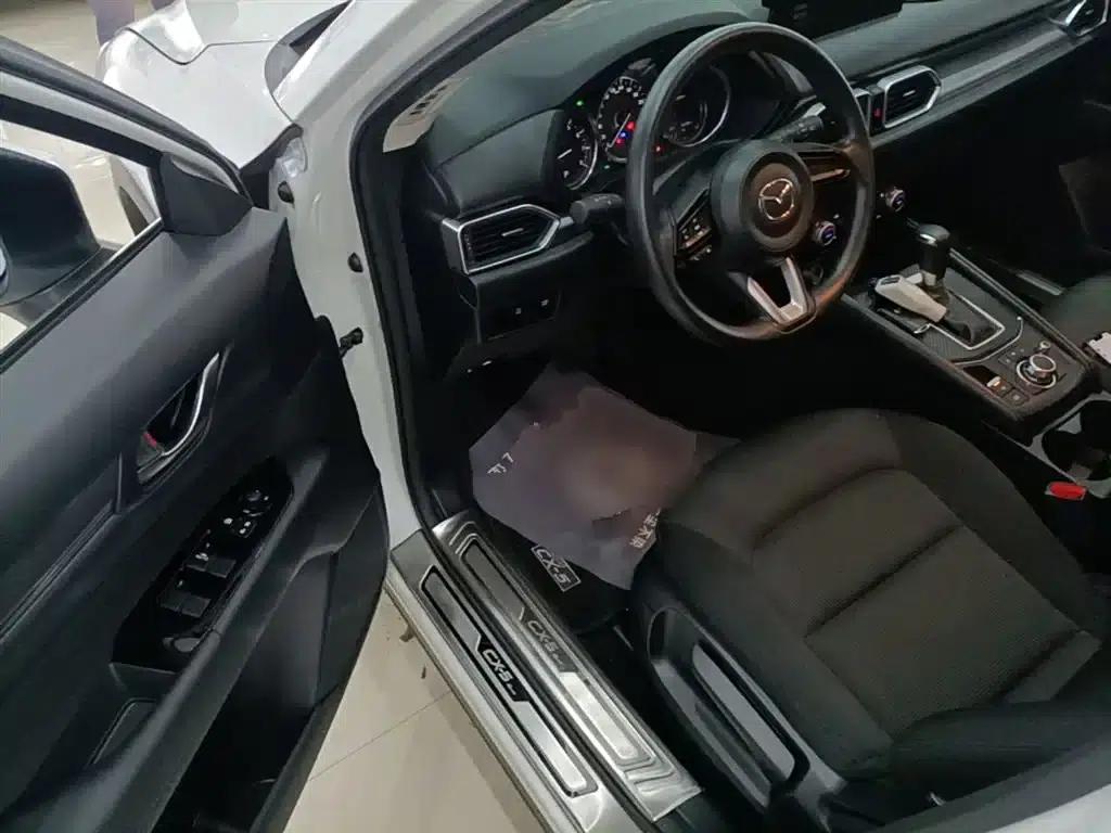 Mazda CX-5 2024 2.0L Automatic 2WD Comfort Model — миниатюра 16
