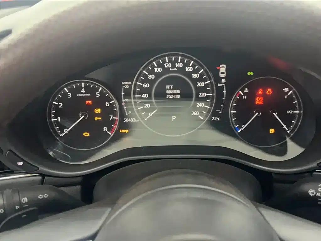 Mazda3 Axela 2021 2.0L Automatic Premium Edition — миниатюра 13