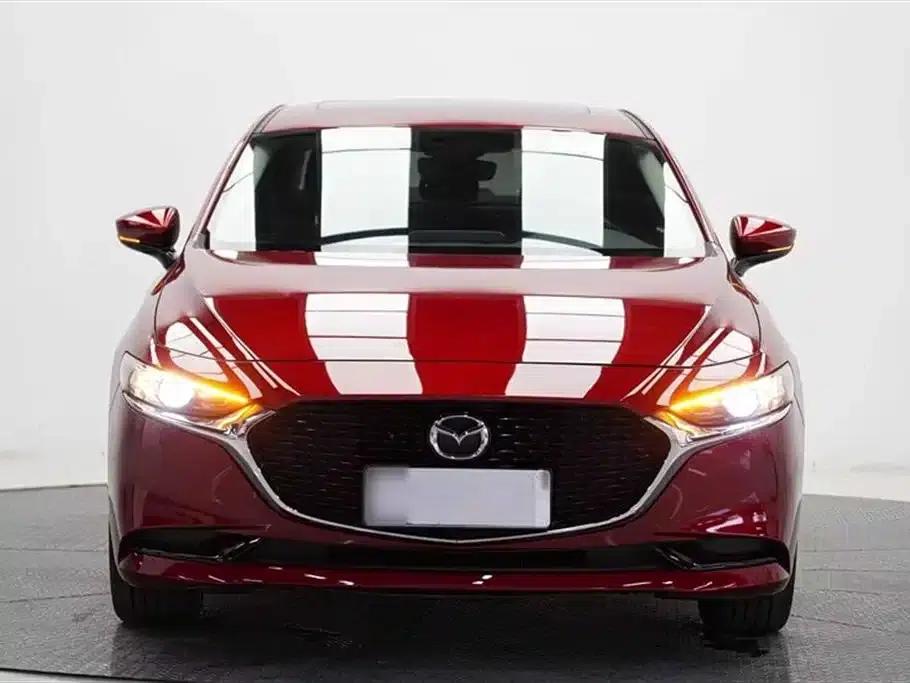 Mazda3 Axela 2021 2.0L Automatic Premium Edition — миниатюра 3