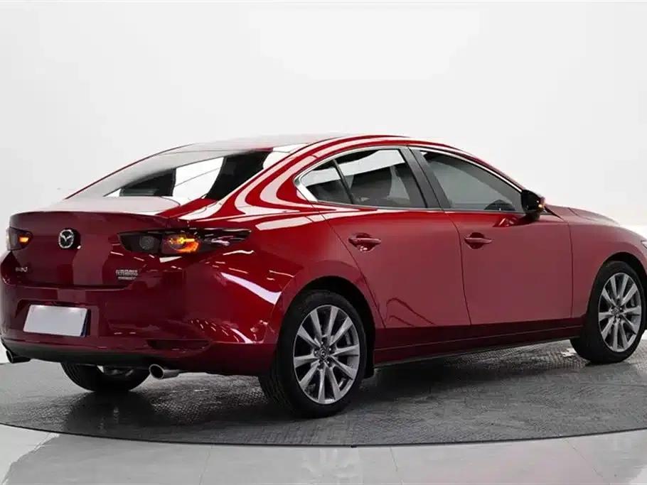 Mazda3 Axela 2021 2.0L Automatic Premium Edition — миниатюра 8