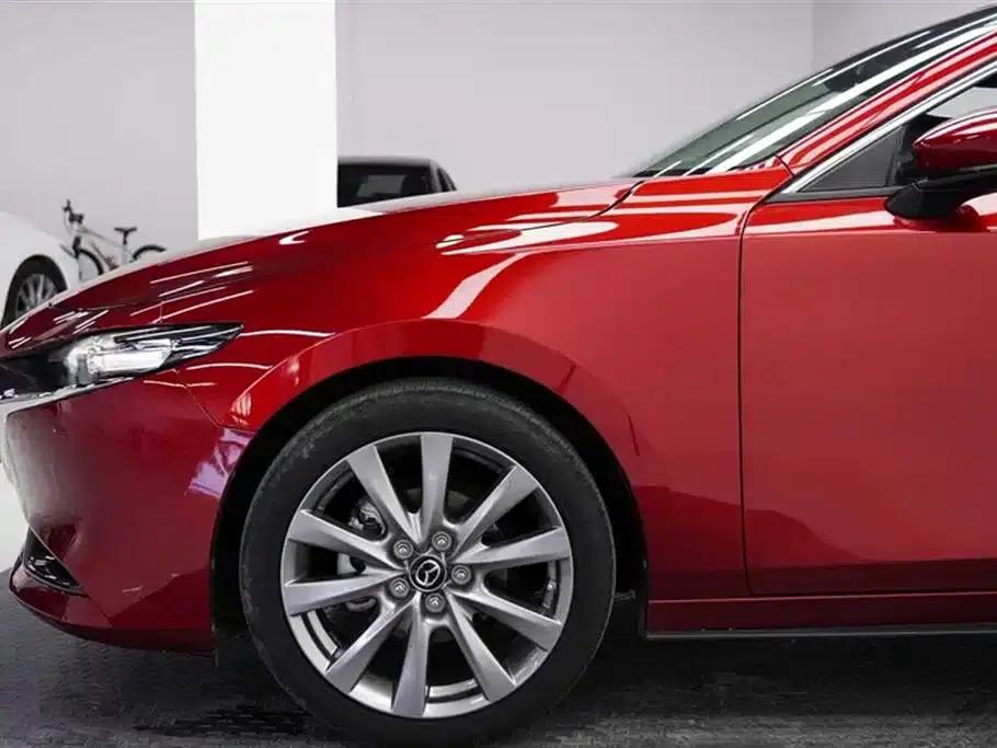 Mazda3 Axela 2021 2.0L Automatic Premium Edition — миниатюра 9