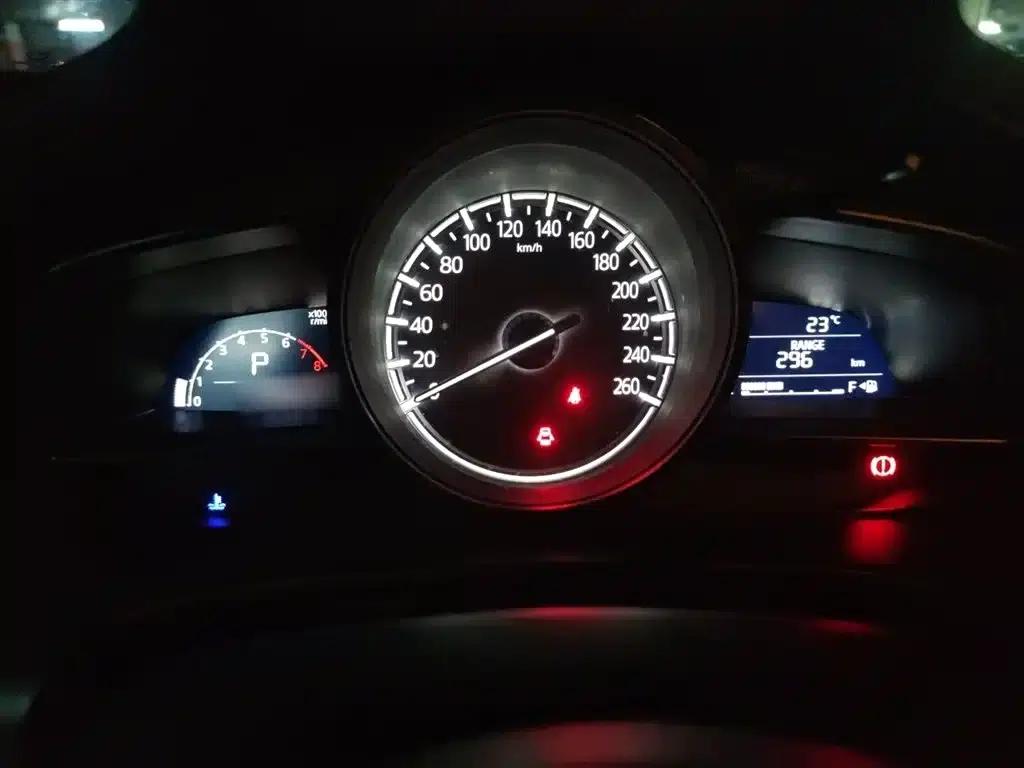 Mazda3 Axela 2017 Sedan 1.5L Automatic Comfort Model (China V Emission Standard) — миниатюра 4
