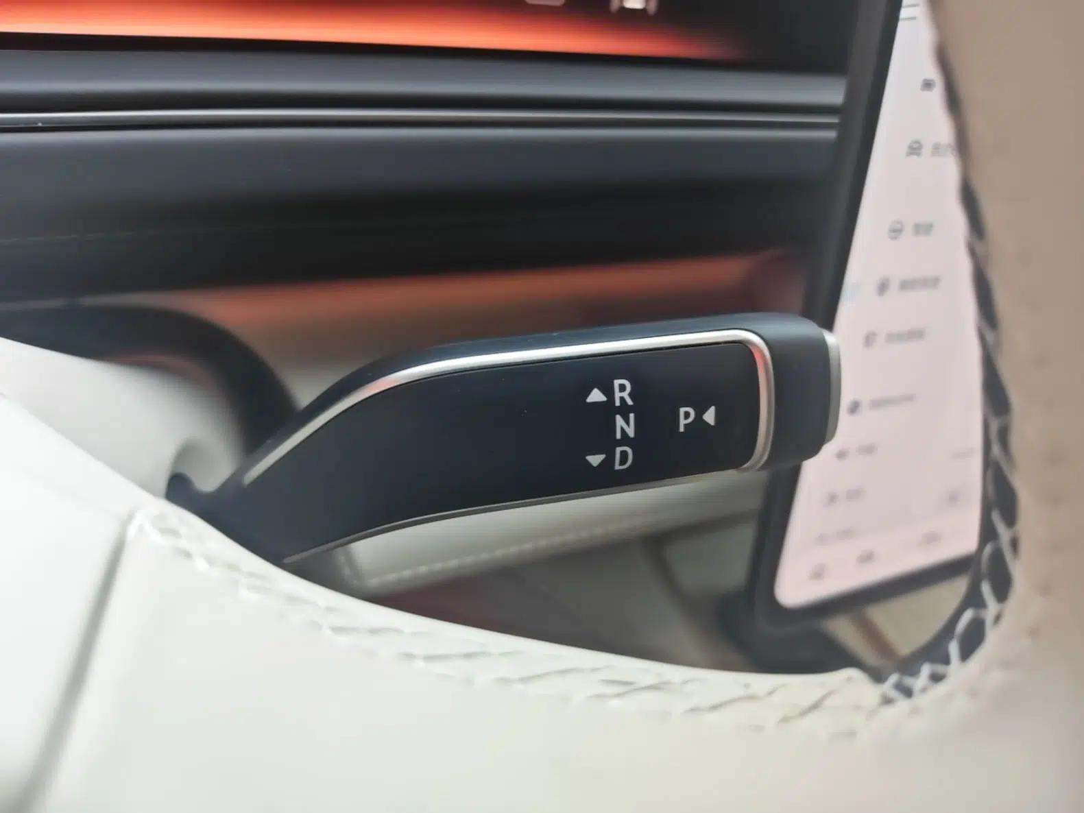 Nio ES8 2026 Model 6-seat Executive Luxury Edition — миниатюра 16