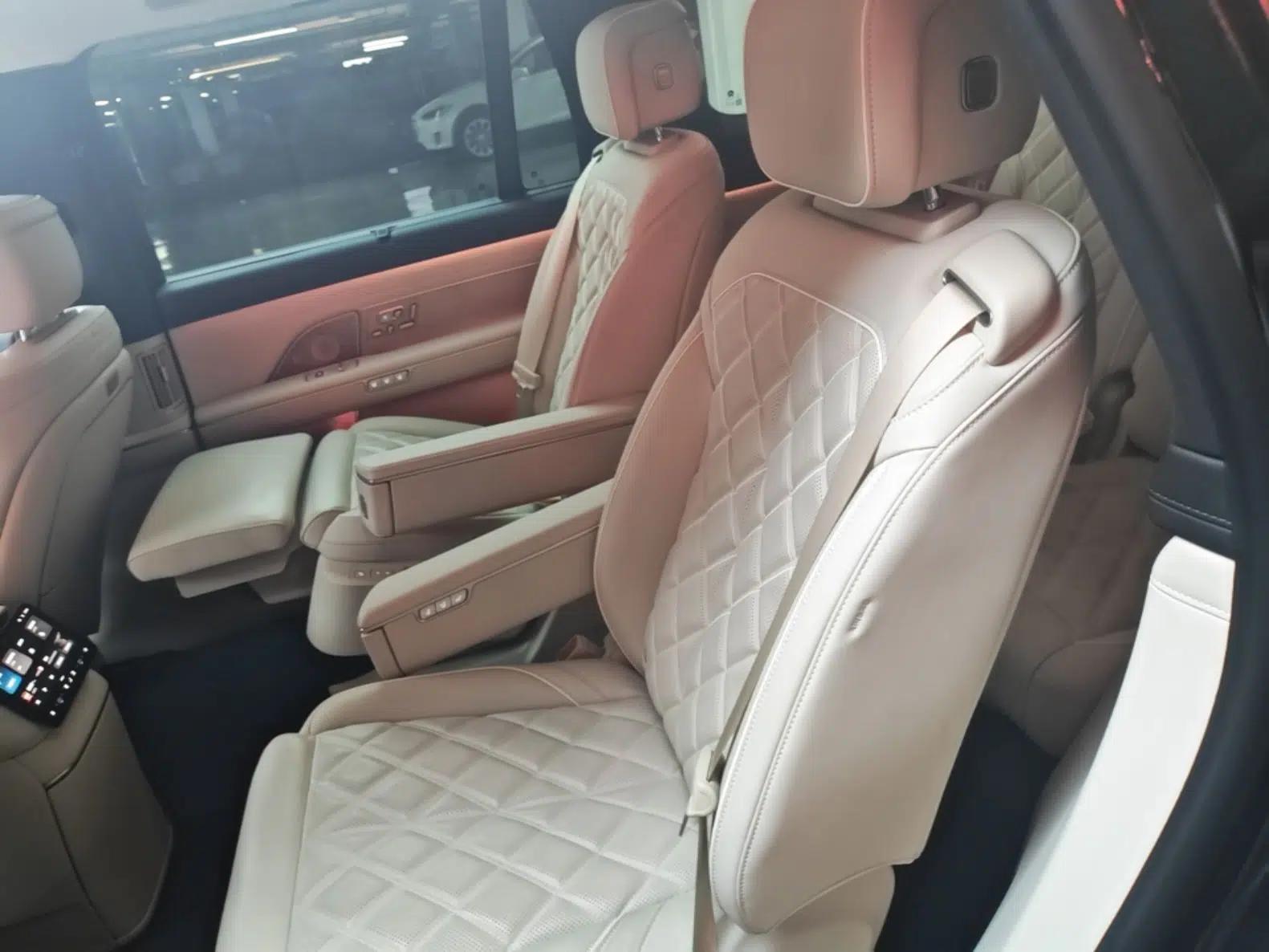 Nio ES8 2026 Model 6-seat Executive Luxury Edition — миниатюра 20