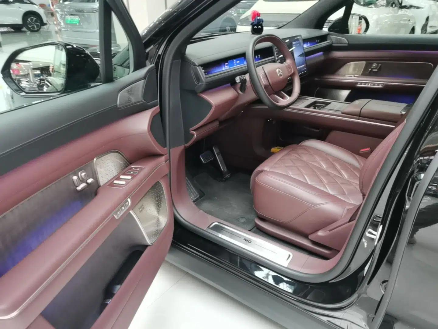 Nio ES8 2026 Model 6-seat Executive Luxury Edition — миниатюра 18