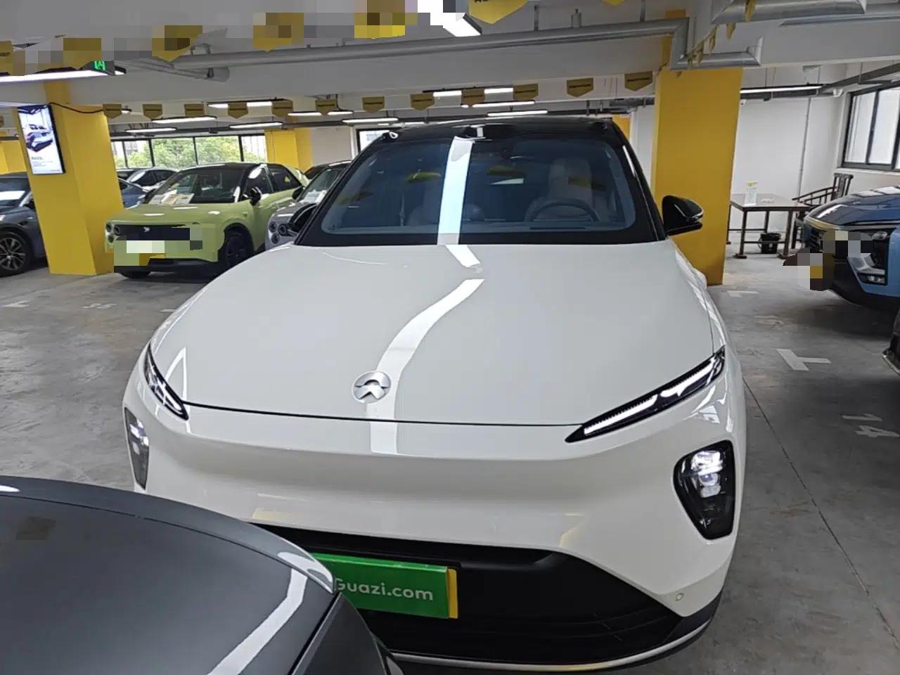 Nio ES8 2024 75 kWh — миниатюра 2